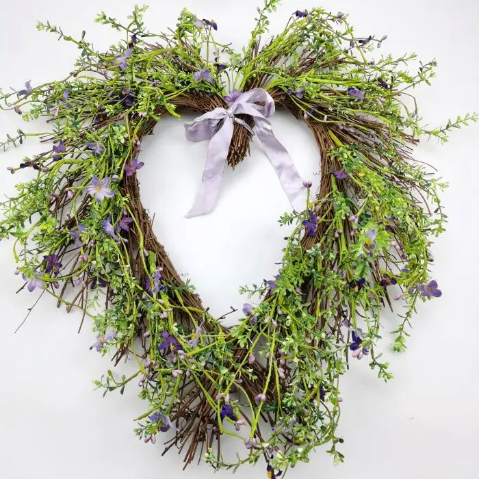 
Christmas Decoration Supplies Mustard Burgundy Green Pip Berries Mix Wreaths 