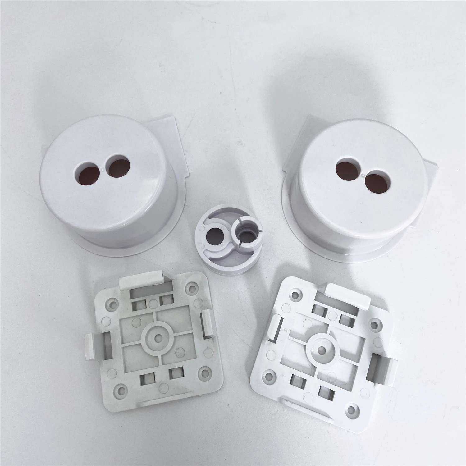 Изготовленные на заказ пластиковые Enclusre чайник Лидер продаж ABS / PP для литья под давлением, пластиковое спортивное сиденье, изготовленное при помощи пресс частей