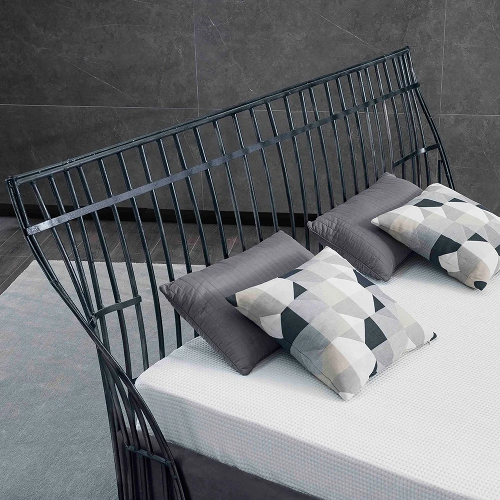 
XiaoPin2020 New Luxury Fabric Hotel Bedroom Queen Bed Frame 