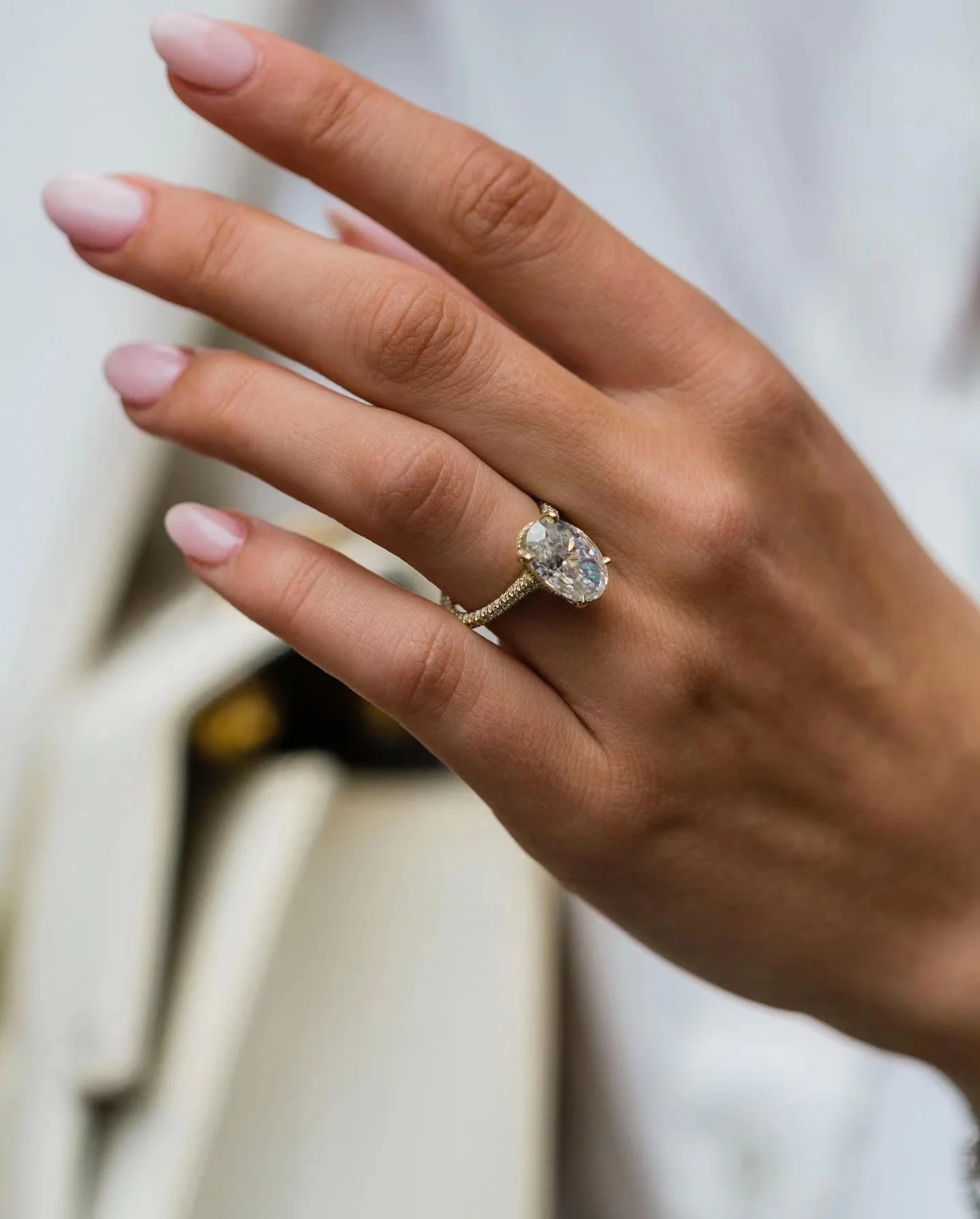 Focus luxury jewelry Moissanite Jewelry Pure 14K Gold 2.0CT oval Cut Diamond Halo Moissanite Engagement Wedding Ring