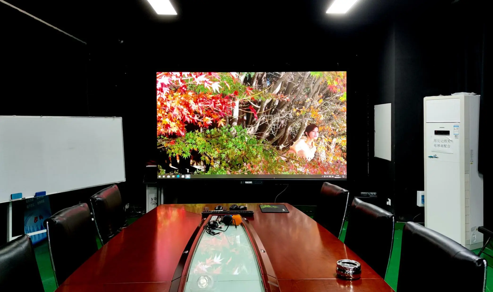 Facade Media ID Sided Cube P1.6 Scrolling Standing 3 Support Splicing Shopping Para Computer 24 All In One Led Display Screen