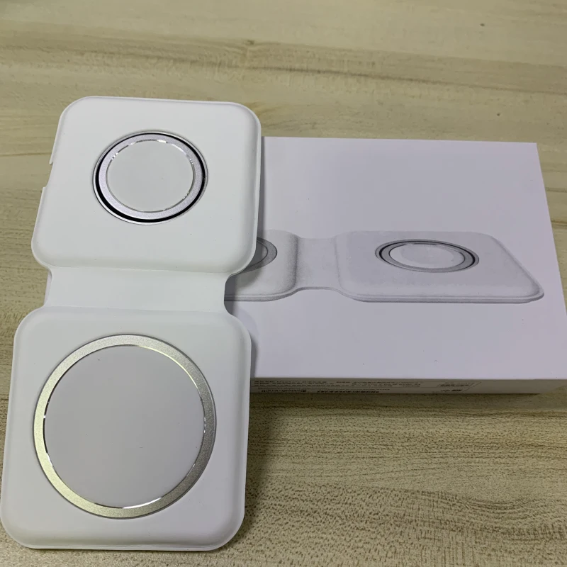 Multifunction Magsafing Wireless Charger Duo Magnetic 2 in 1 Charging Station 15W Mag Safe Pad Foldable Charger For iphone12 11
