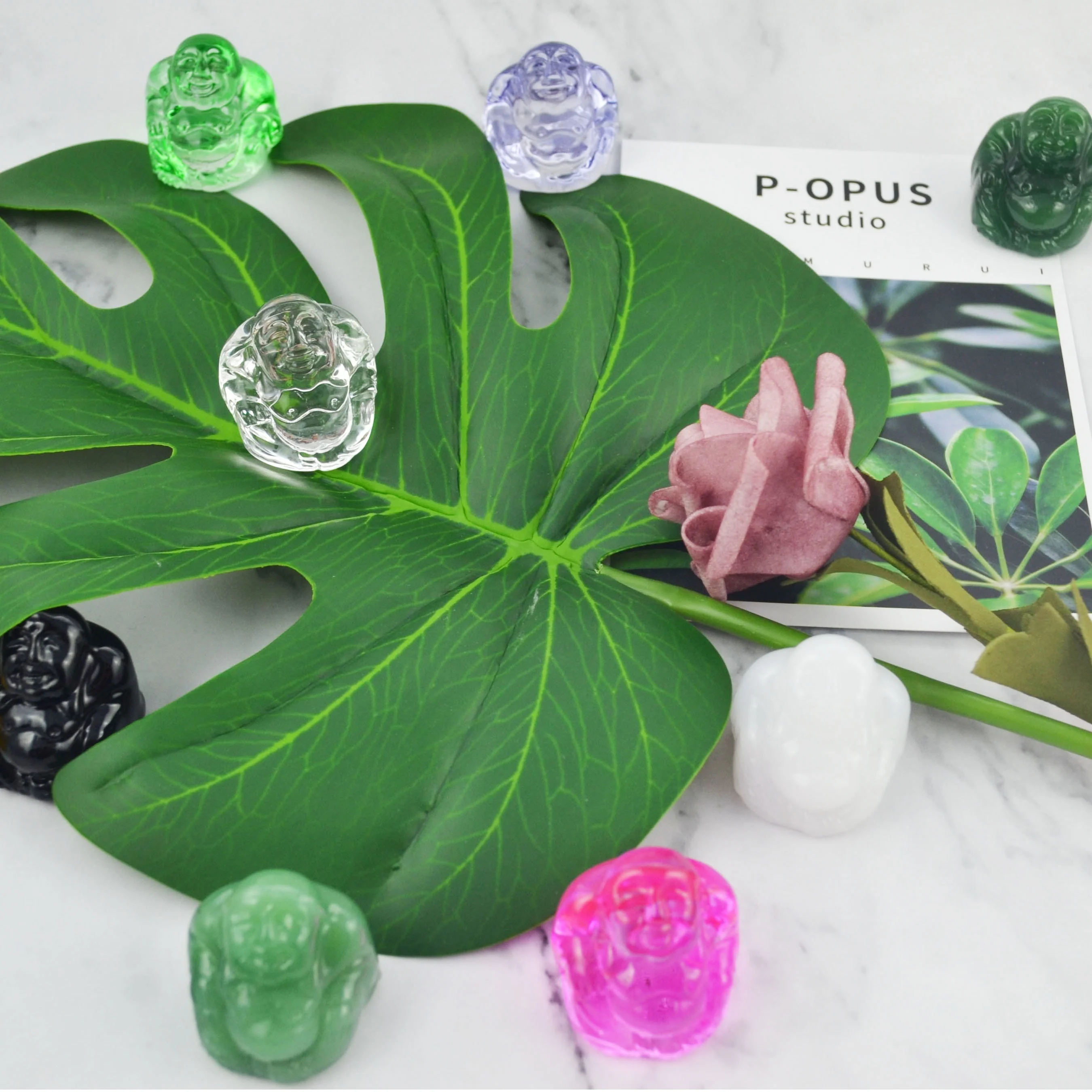 Factory price wholesale glass small statue gifts lucky buddha 30mm crystal laughing buddha