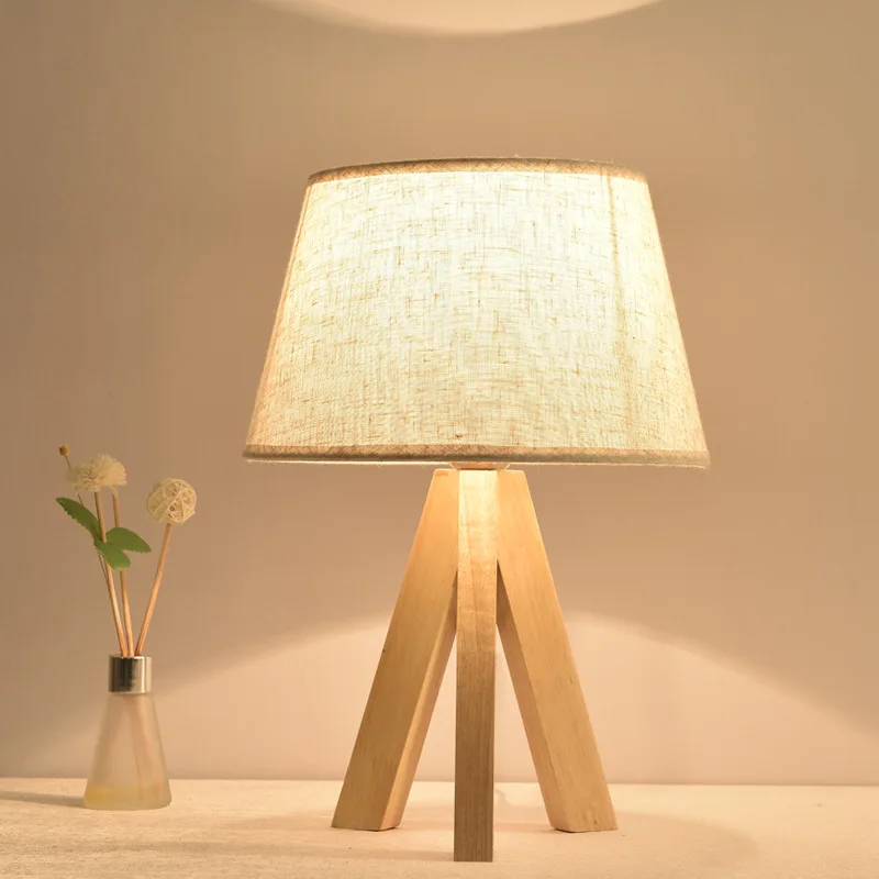 Designer nordic indoor decoration wooden frame white fabric shade table lamp