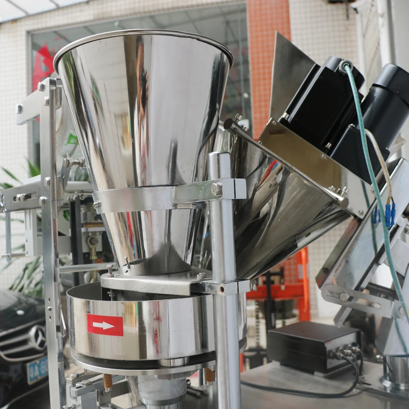 Automatic cosmetic Shampoo lotion Whisky alcohol cream liquid water sachet filling machine