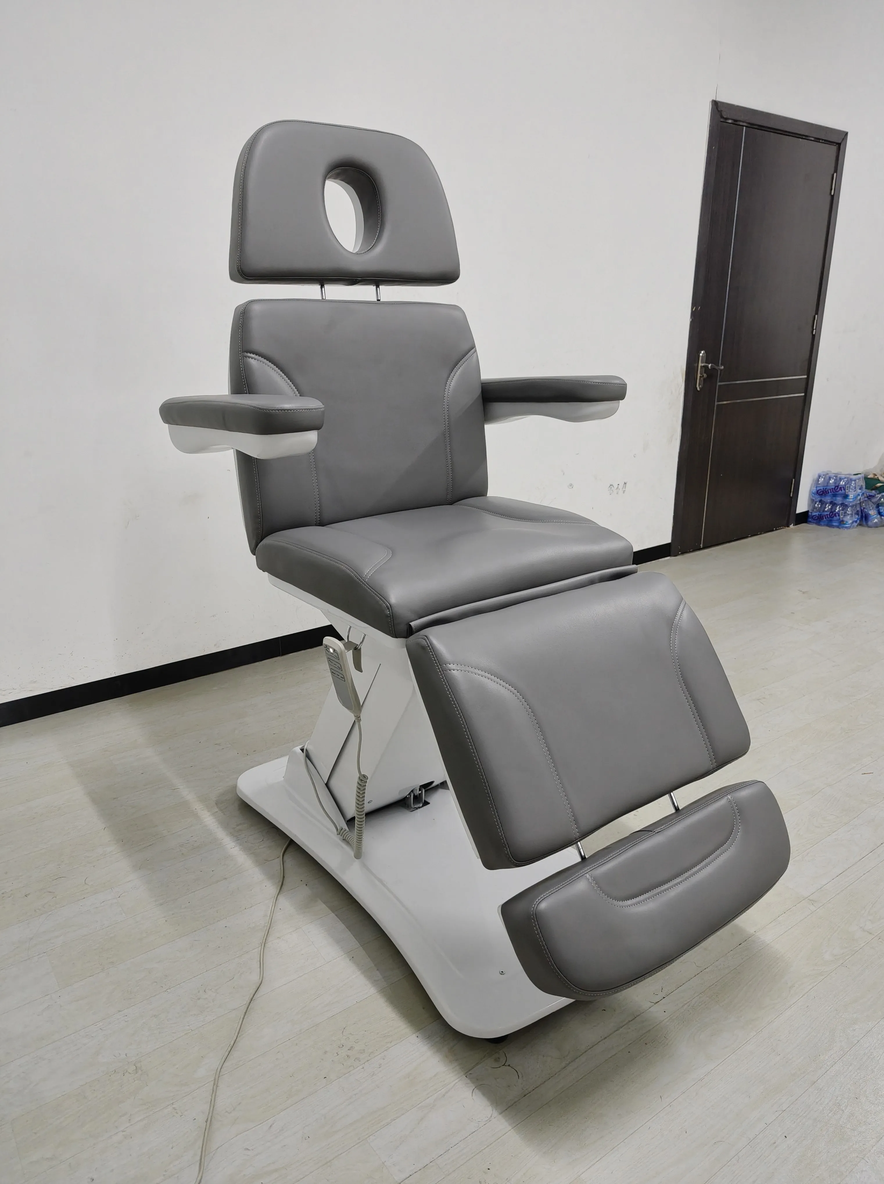 Luxury Modern Thermal Electric PVC Facial Spa Bed White Cosmetic Massage Aesthetician Table Made Synthetic Leather Wood Purchase