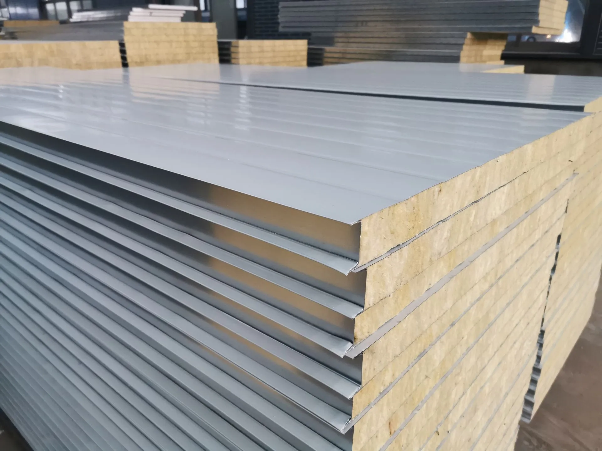 color steel insulated EPS sandwich panel for roof and wall