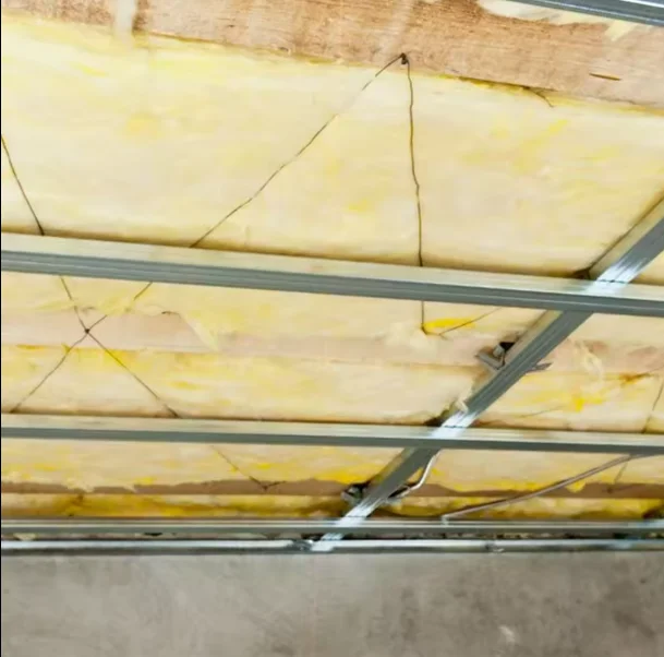 FSK aluminum foil covered glass wool fiber fireproof glass wool insulation blanket