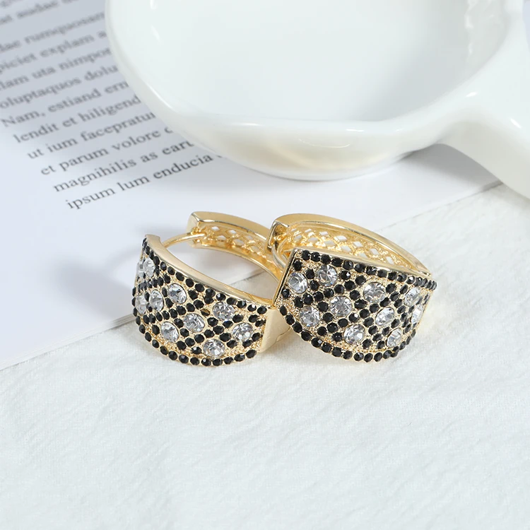 Wholesale Lady jewelry 14K Gold plated white and black crystal gemstone indian clip on earrings
