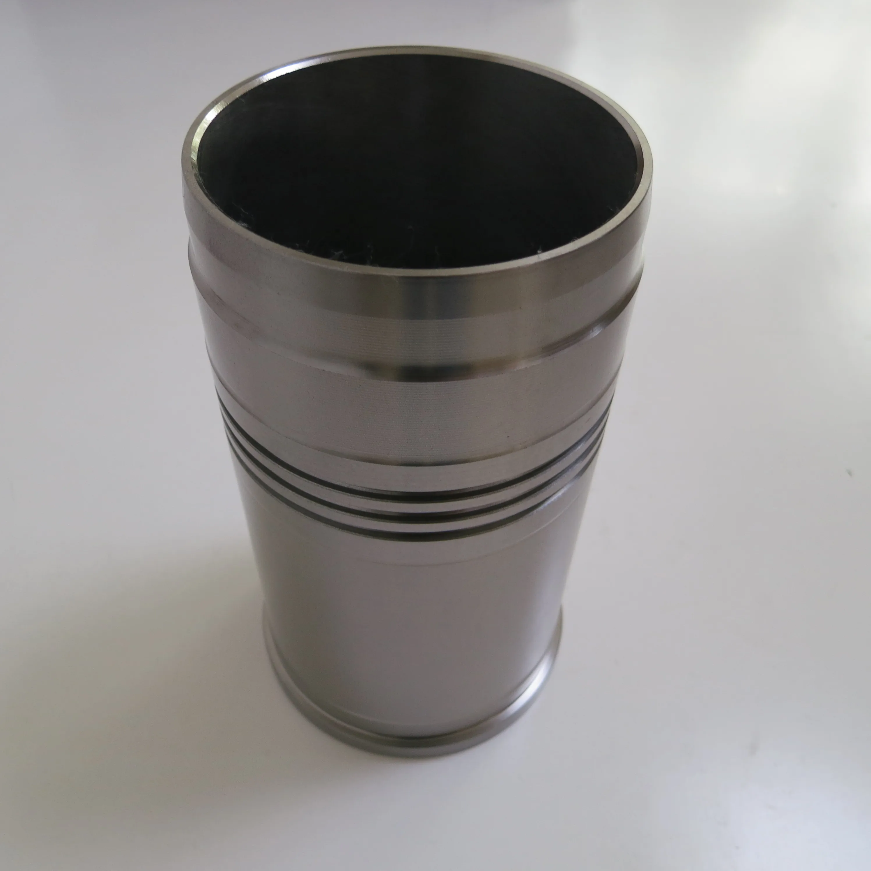 Оптовая торговля запчасти дизельного двигателя гильза цилиндра и поршня D02A-104-30A +