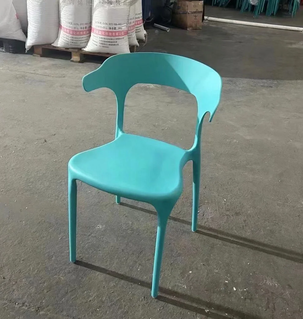 Direct factory supply affordable Hotel event wedding banquet restaurant bar dining stack plastic chairs