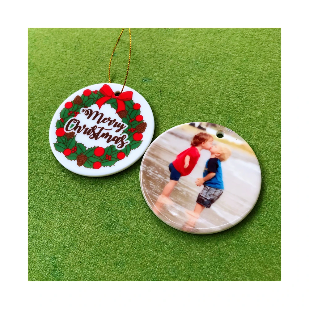 Популярные круглые рождественские украшения, 3 дюйма, 73 мм, блестящие белые фарфоровые сублимационные заготовки, 3 дюйма, рождественские Этикетки Из сублимационной керамики