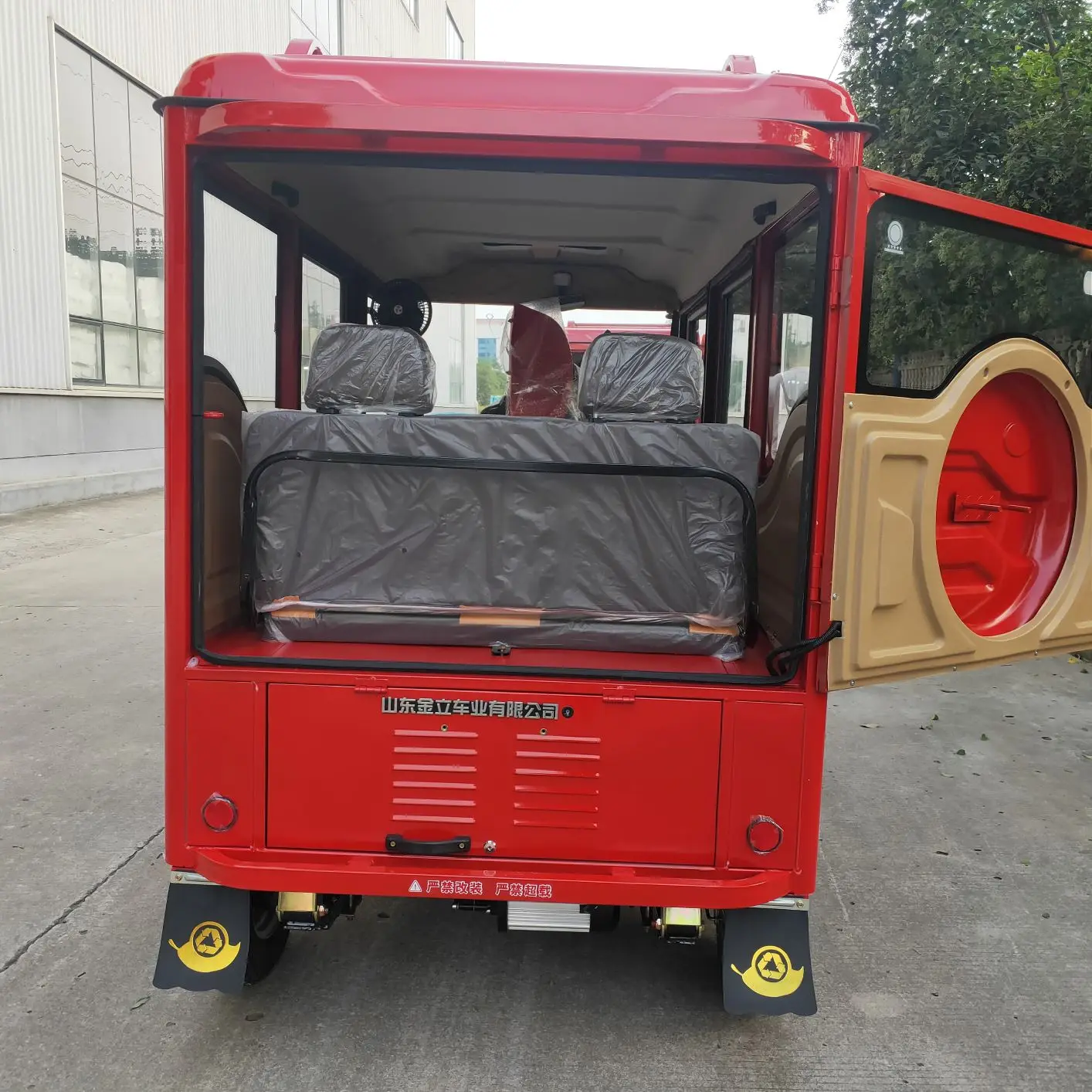 Low-Priced 48v 60v 72v Passenger Closed Electric Tricycles with 800w 1000w 1200w 1500w 2000w High Power Options Available