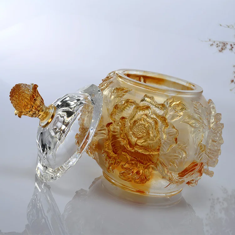 Unique beautiful Flower pattern Liuli Crystal Glass Candy Jar With Lid for home wedding decoration