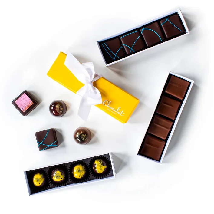 Bright Pantone Color Printing Square Rectangle Candy Chocolate Biscuit Tea Dessert Packaging Box With Pre-tied Ribbon