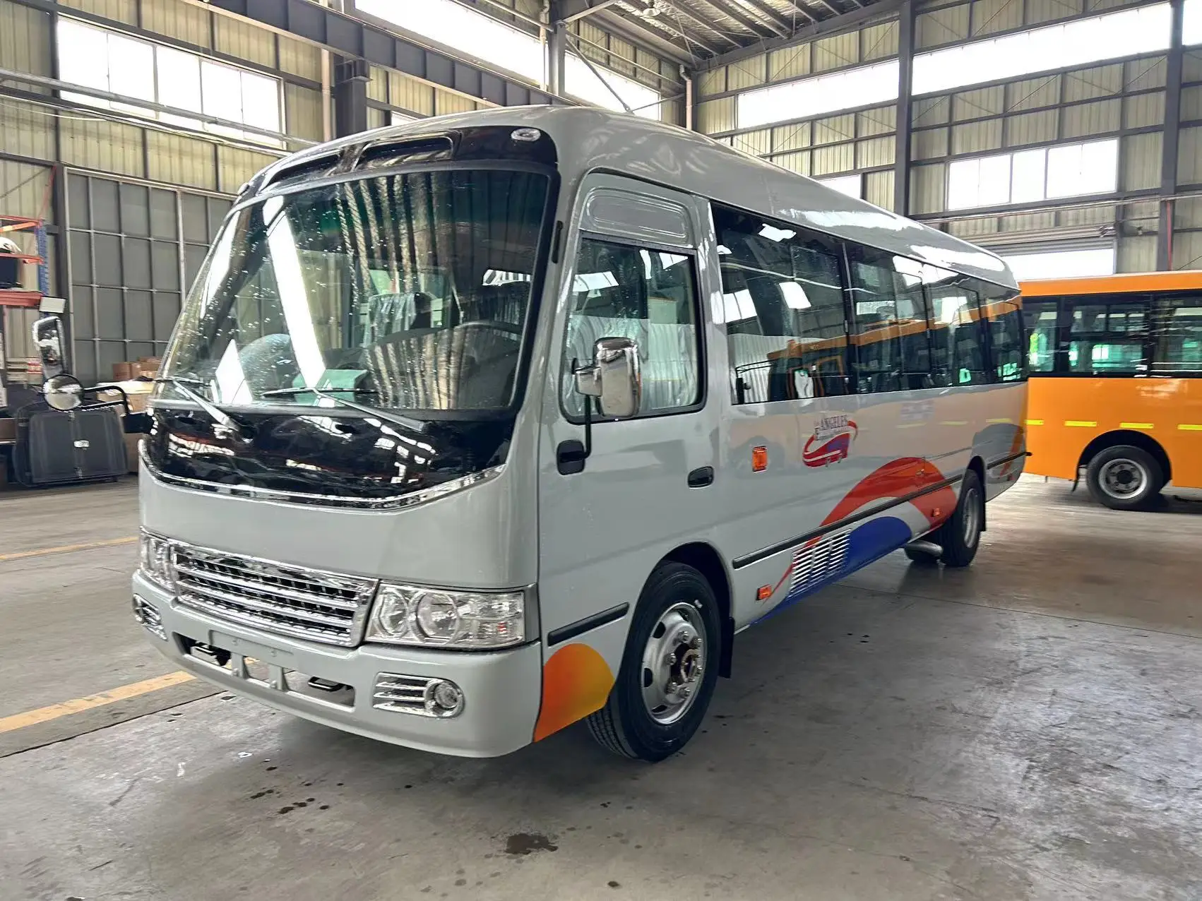 Hot product a coaster bus 30 seaters used coaster buses on the left rudder coaster buses is on sale