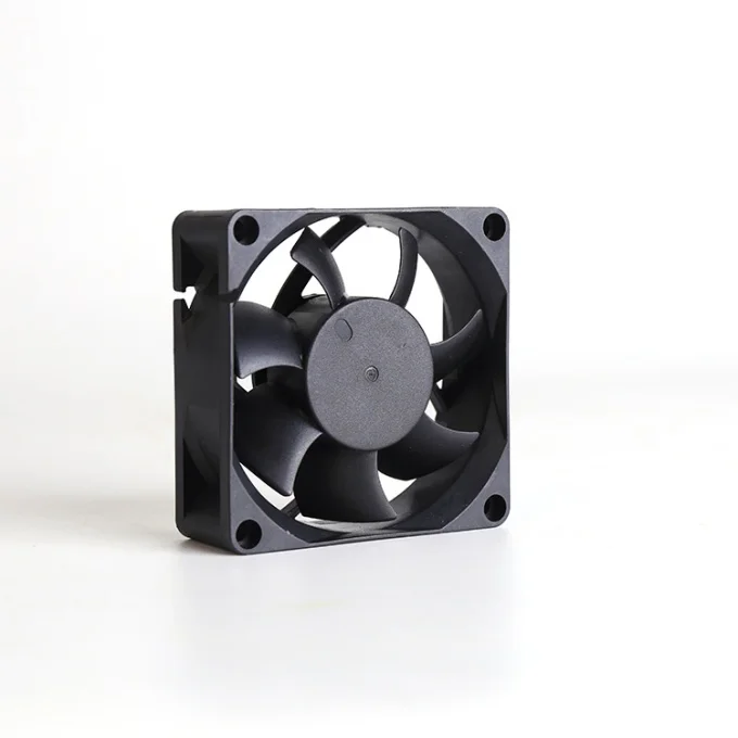 7025 High Speed Low Noise Small 12v Dc Cooling Fan 70x70x25mm