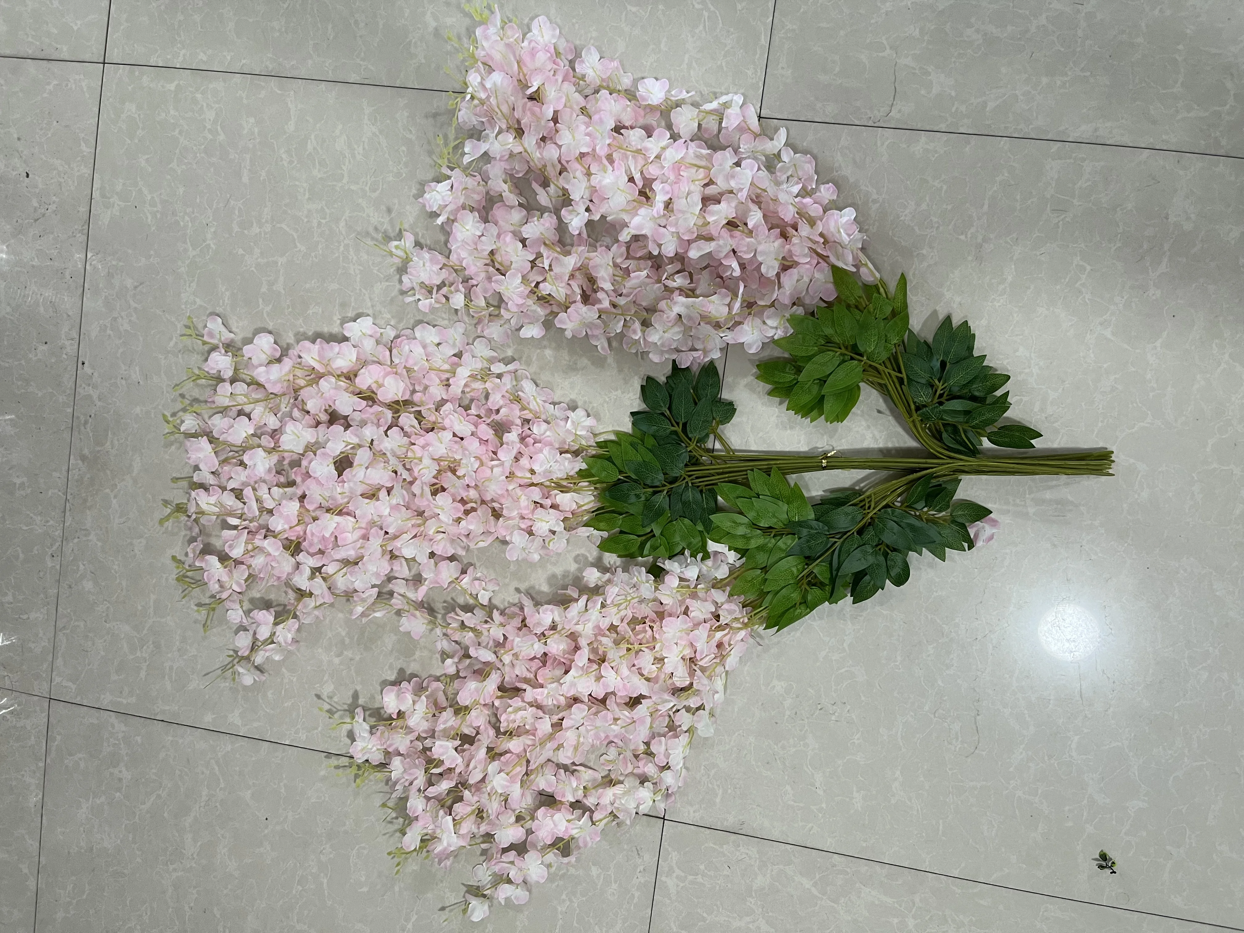 Hot Sale Artificial Wisteria Flowers Vines Garland Hanging Plants wall foliage wedding decoration