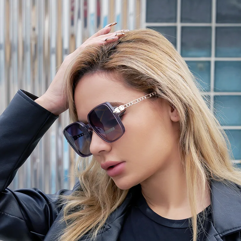 2024 High End Quality Polarized Lenses TR90 Elastic Frames Metal Chain Big Square Shades Sunglasses