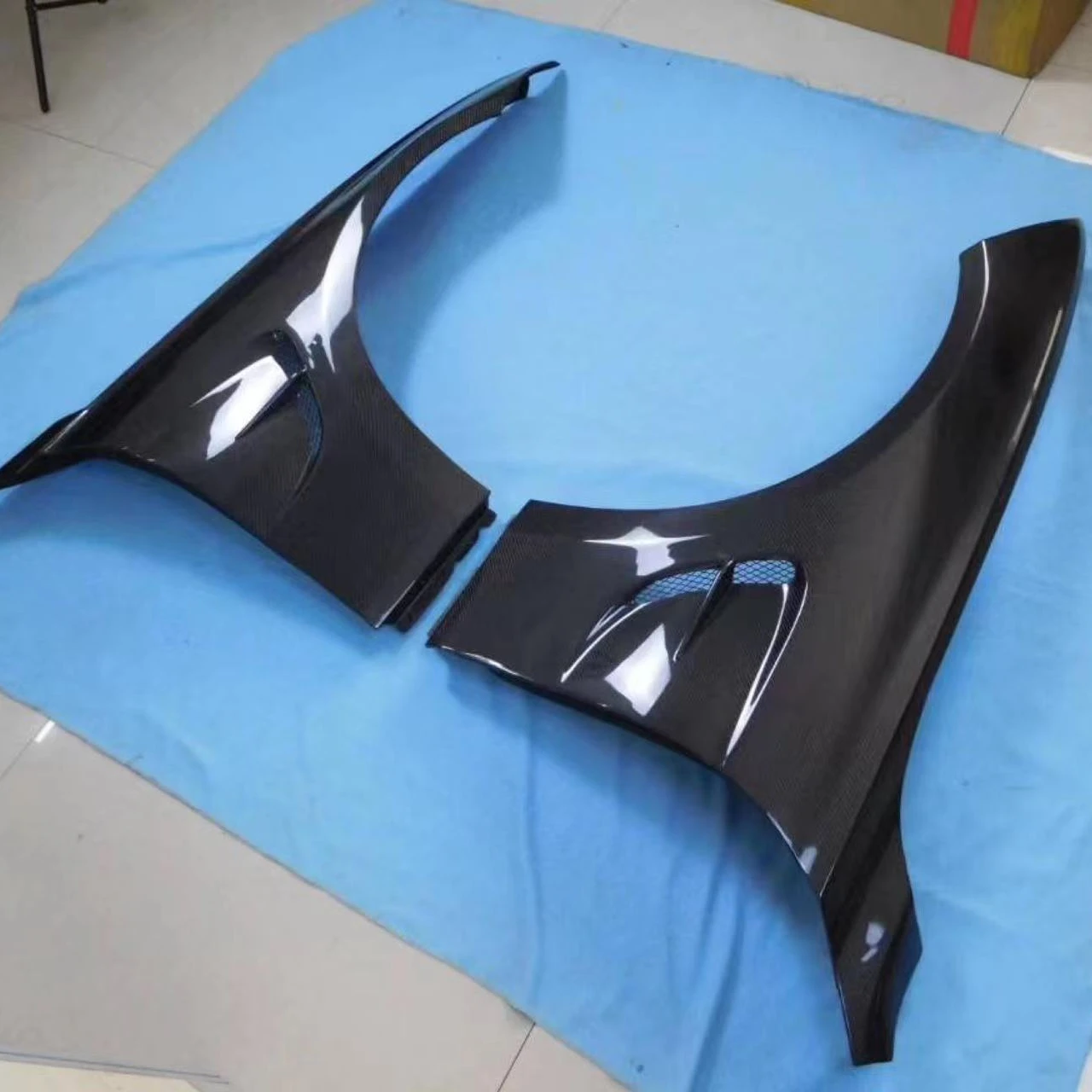 Good Carbon Fiber Fender for BMW F30 2013-2019 High Quality Fender Classic Auto Parts