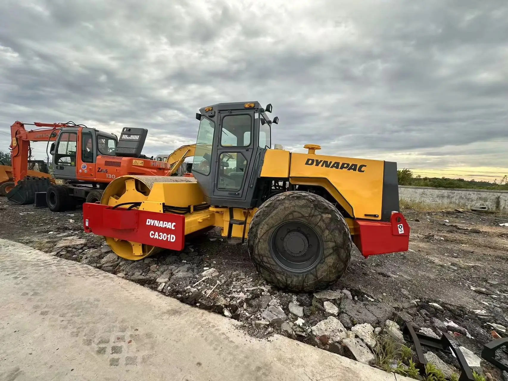 Hot sale second hand road roller DYNAPAC CA301D road roller compactor used road roller