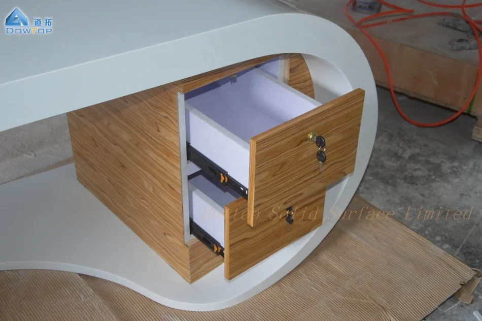 Huizhou Factory custom modern italian office table goggle desk design