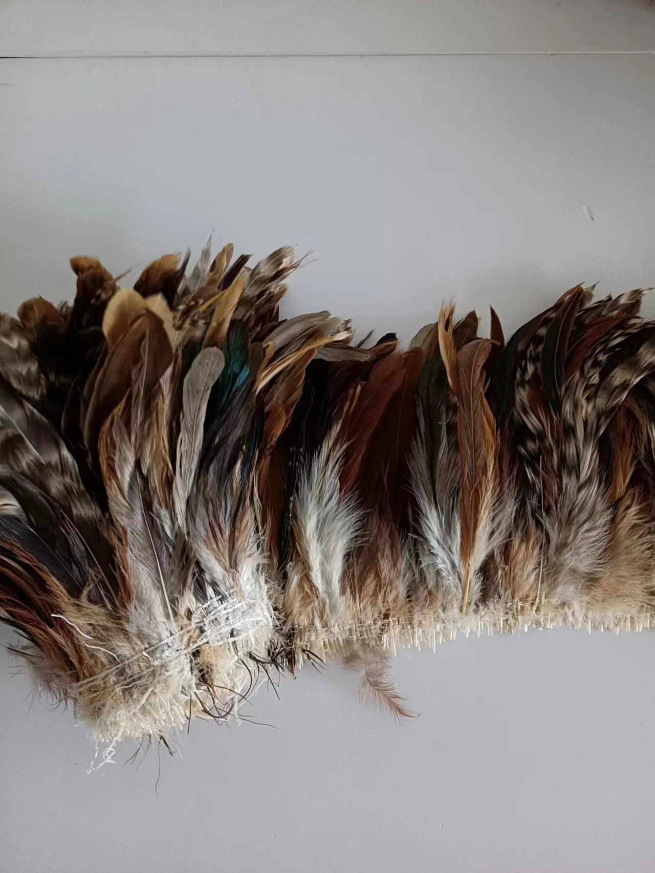 6-8' 15-20cm  rooster mixed bronze chinchilla tail Strung double stitched Rooster Feathers for hair extention,fly fishing tying