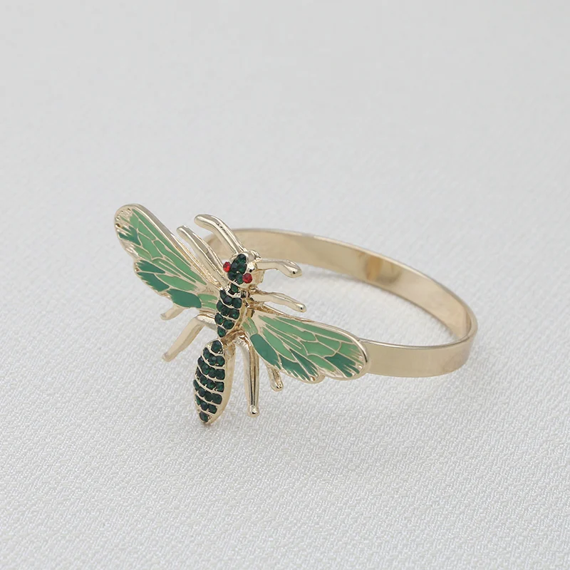 Новое кольцо для салфеток с пряжкой в виде пчелы из цинкового сплава, зеленые держатели для салфеток в форме насекомых для праздничного стола, декоративные бумажные полотенца