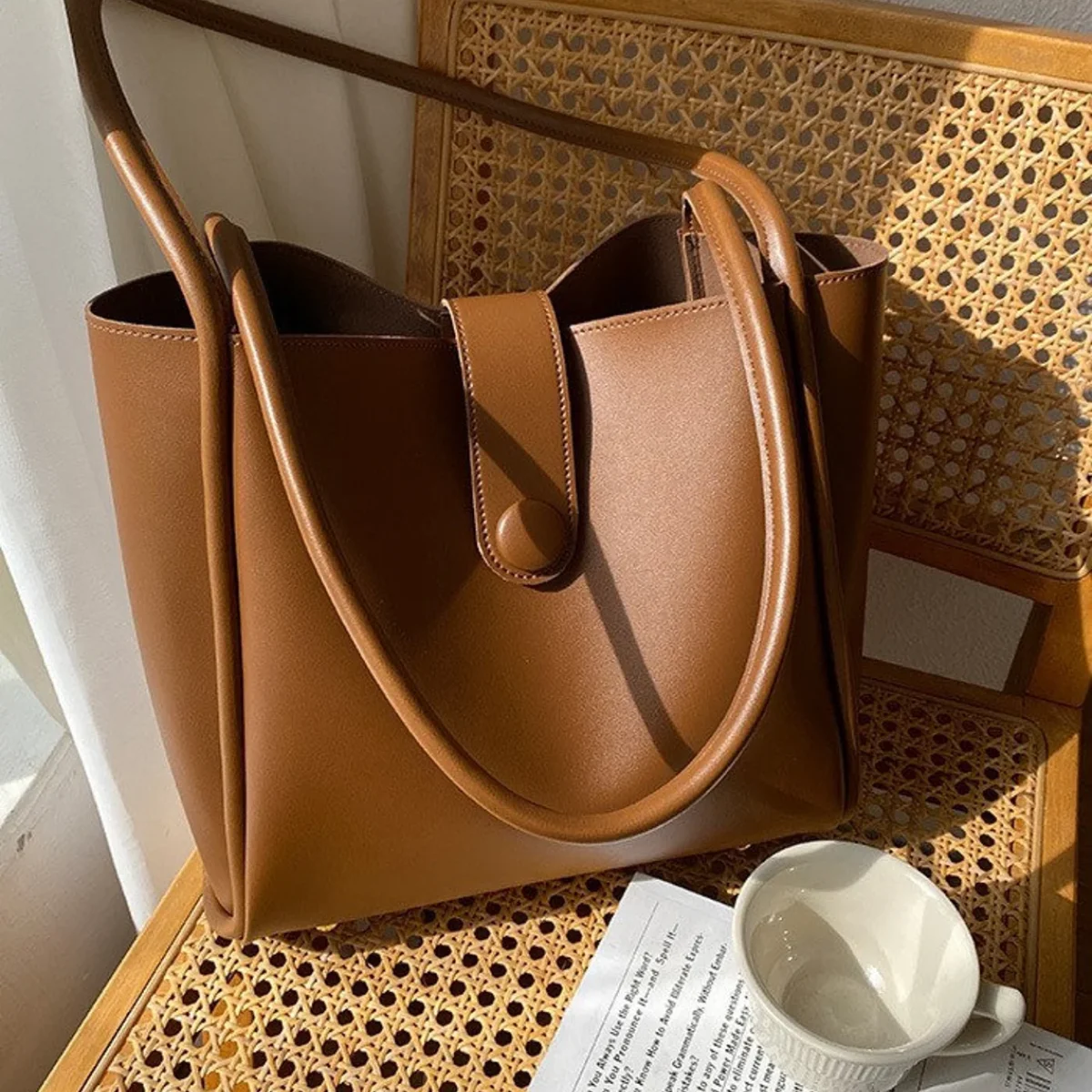 Factory wholesale big size totebag pastel color simple basic PU leather bag made in Viet Nam OEM ODM manufactory