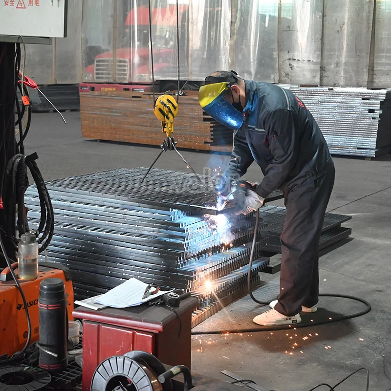 Customize steel driveway grating platform walkway deck driveway hot dip galvanized stainless steel grating