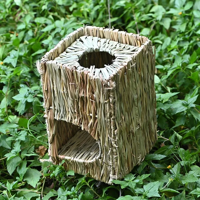 Small Animal Woven Grass Cage Nest Rabbit Hamster Guinea Pig Chinchillas Hideaway House Chew Toy Pet Bed Handcraft