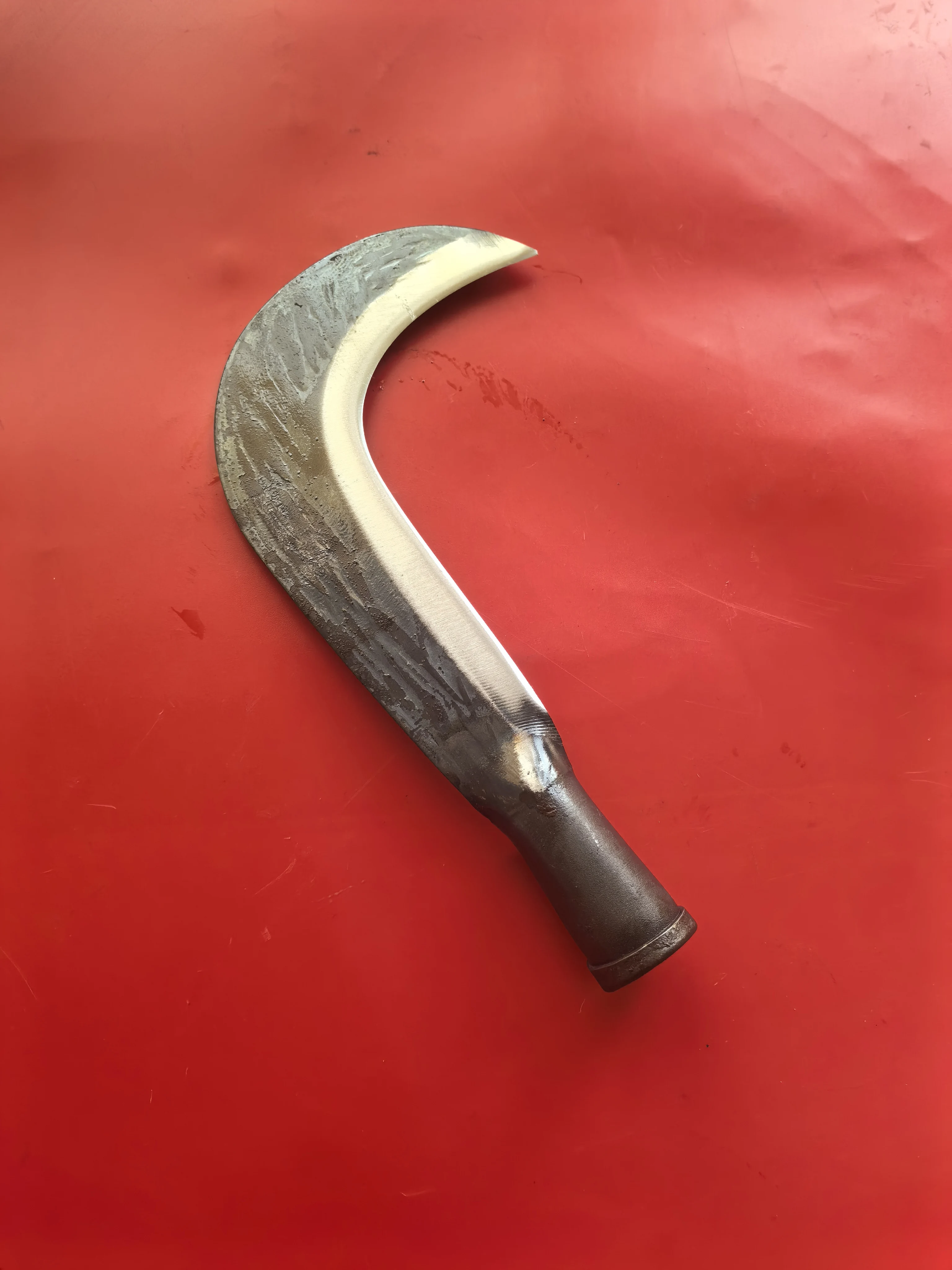Sharp and durable spring steel forging sickle hammer pattern forging agricultural knife chopping wood lawn mower knife