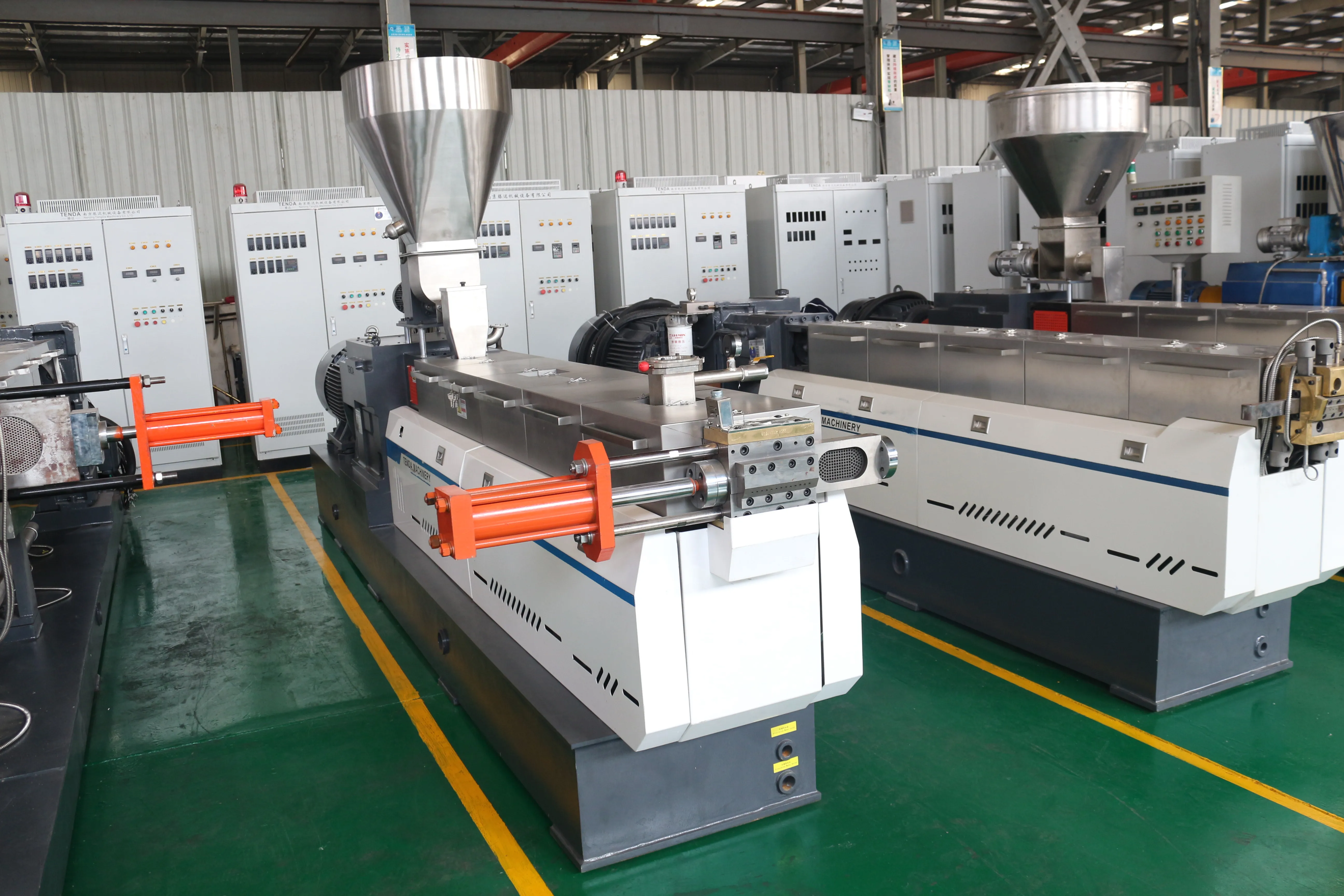 PVC extruder machine /production line machines/ twin screw