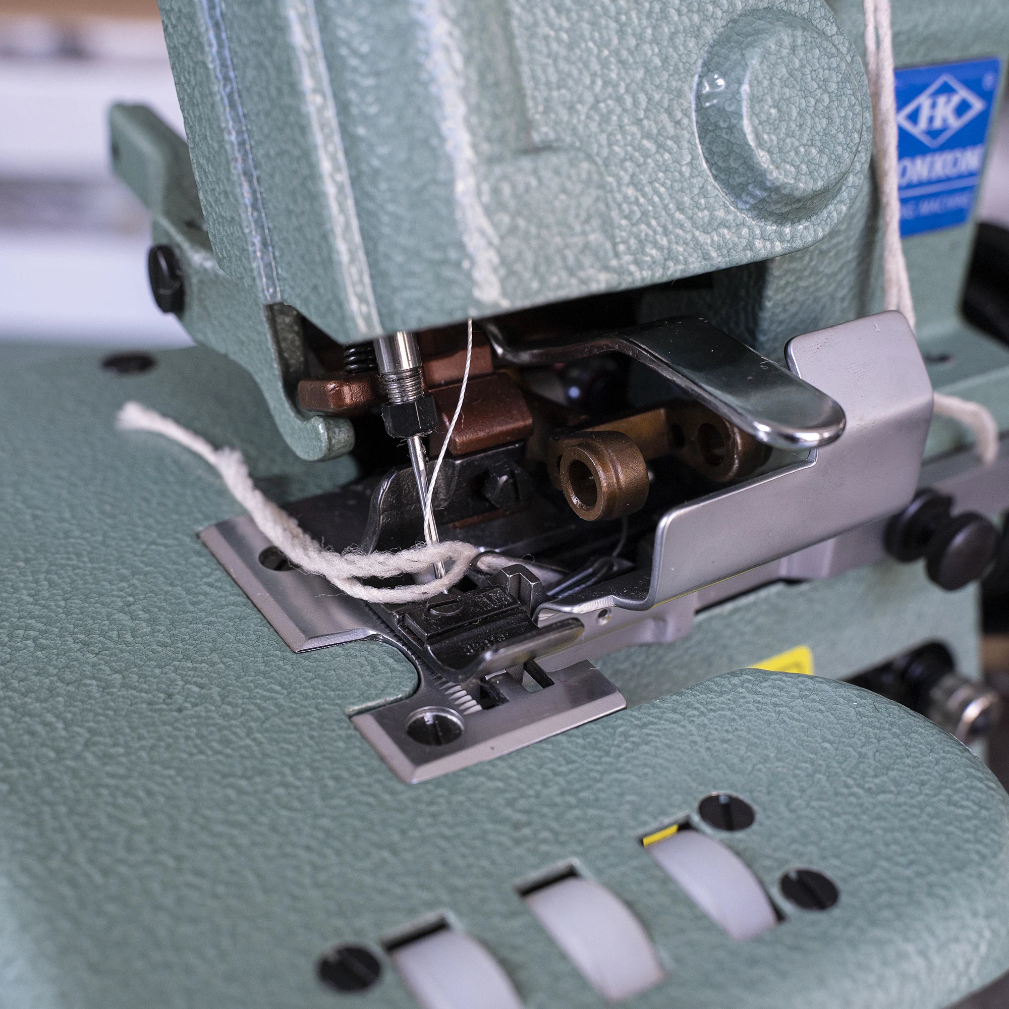 Good quality Electric Carpet Overlock Sewing Machine B-309