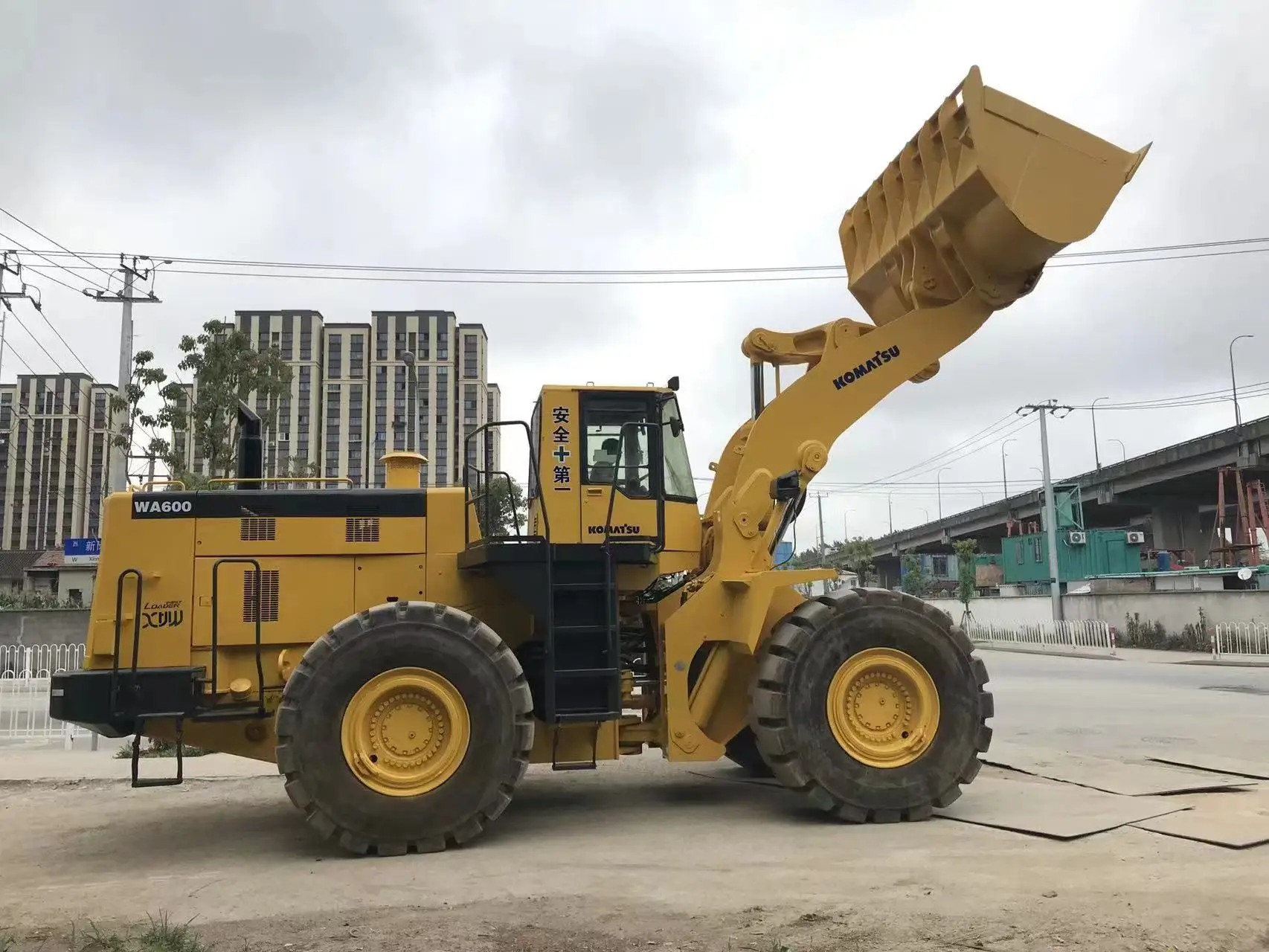 Komatsu WA600-3 Loaders used good working condition komatsu wa600/wa500 wheel loader heavy construction equipment for sale wa500