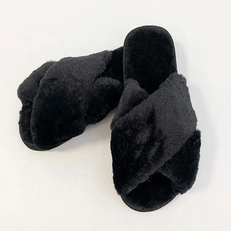 Beautiful Faux Fur Plush Cross Strap Slippers Fashionable Indoor Outdoor Hard-wearing Women Fuzzy Home Slippers Wholesale