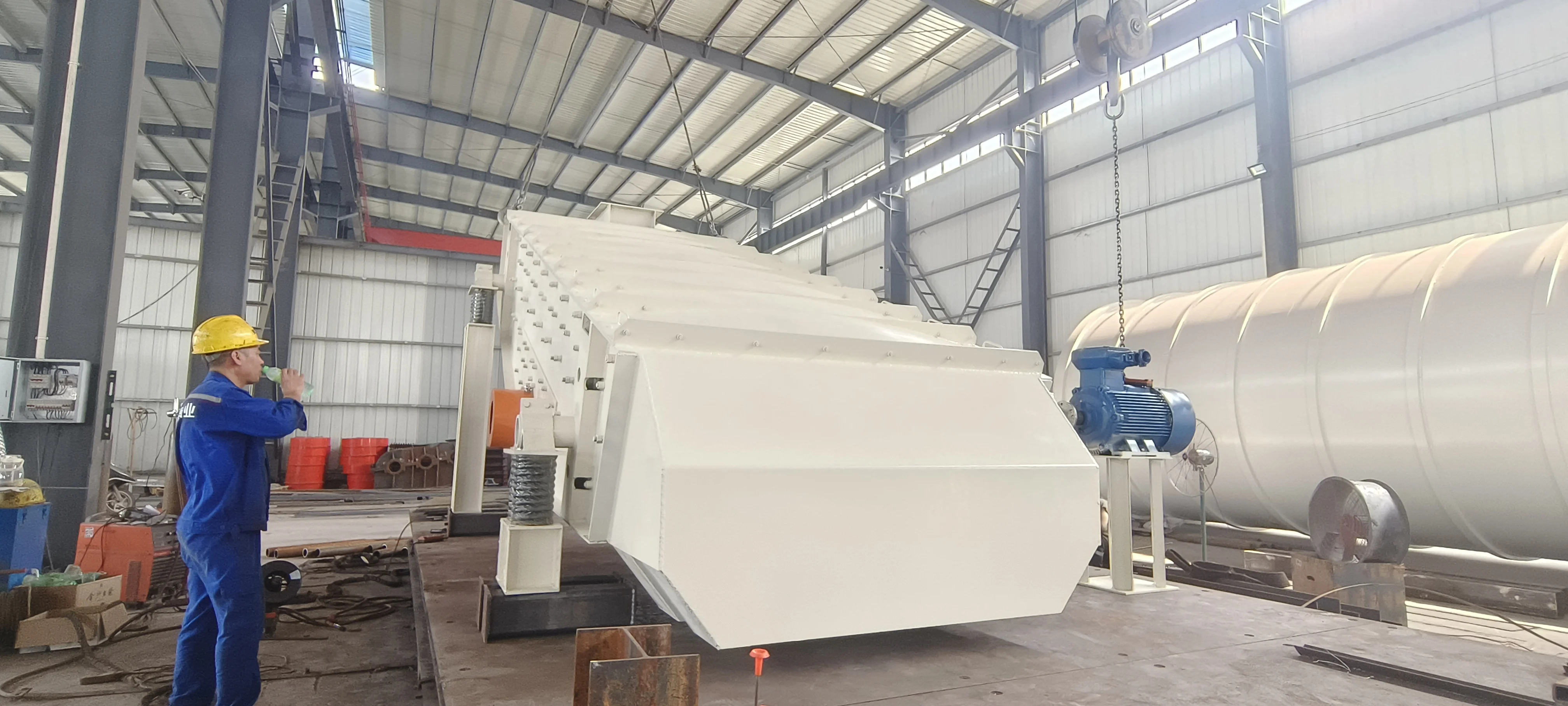 New Heavy Industrial Mining Machinery Linear Coal Mine Vibrating Screen for Sand Stone & Ore Screening Condition New