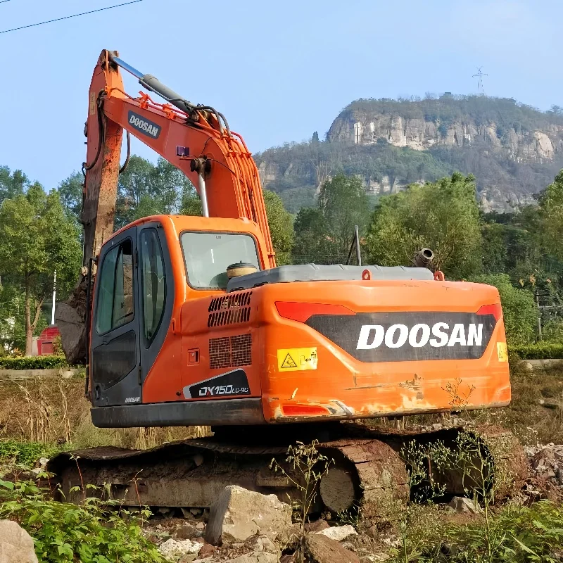 Sales Original Korean used DOOSAN Excavator Machine DX150LC 15Ton Medium Hydraulic Excavator Machine