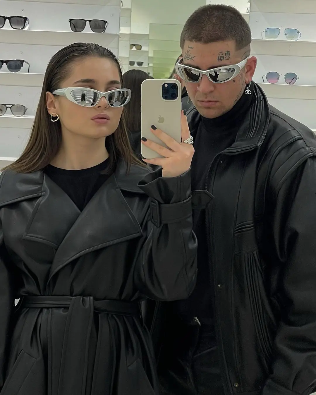 GUVIVI New Sports Sun Glasses Wholesale Trend Personalized Glasses Men Women Y2K Wrap Around Sunglasses gafas de sol 2022