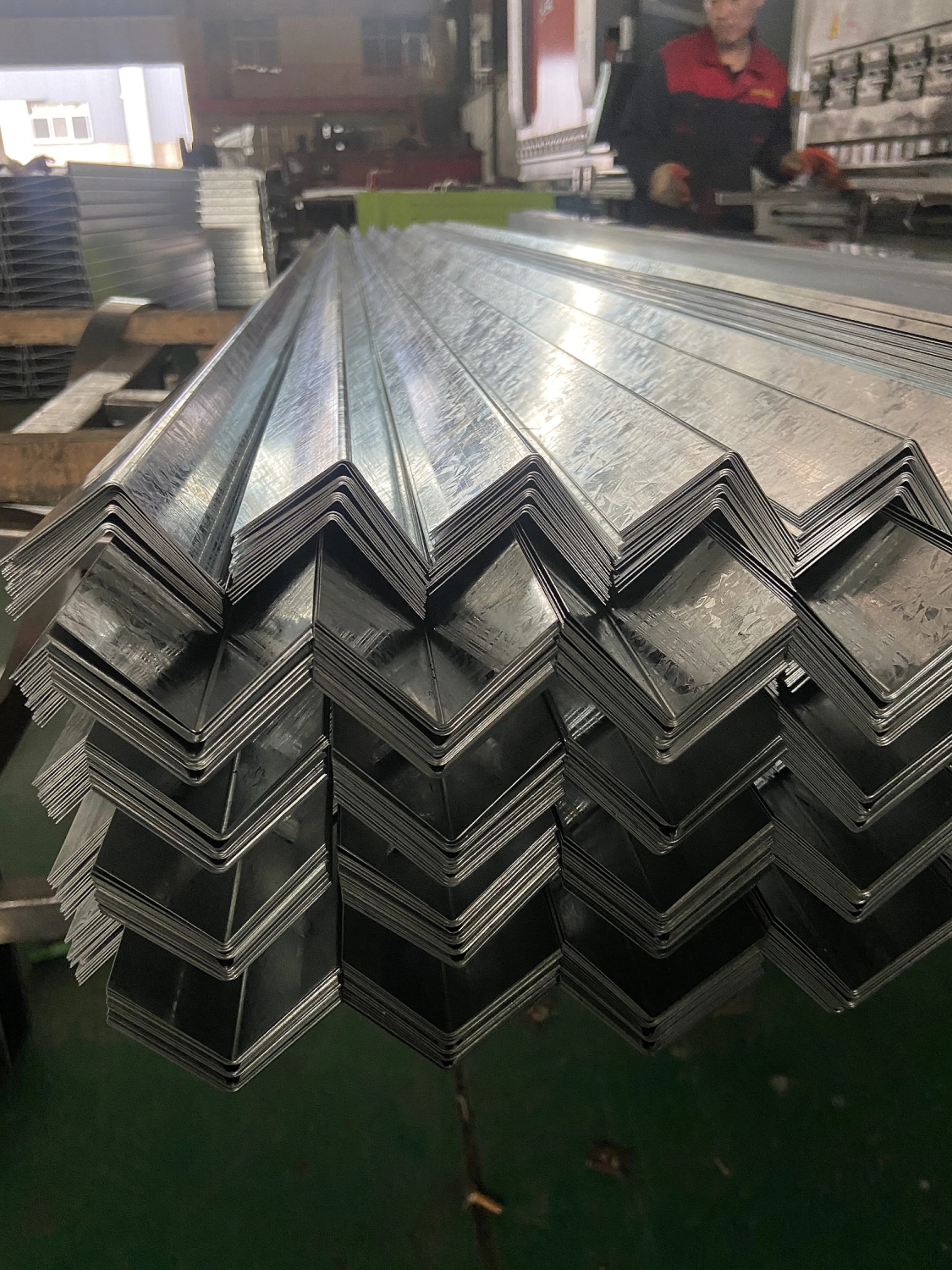 Manufacturing professional Galvanized Steel Gypsum Board Drywall Ceiling System Wall Angle for Ceiling