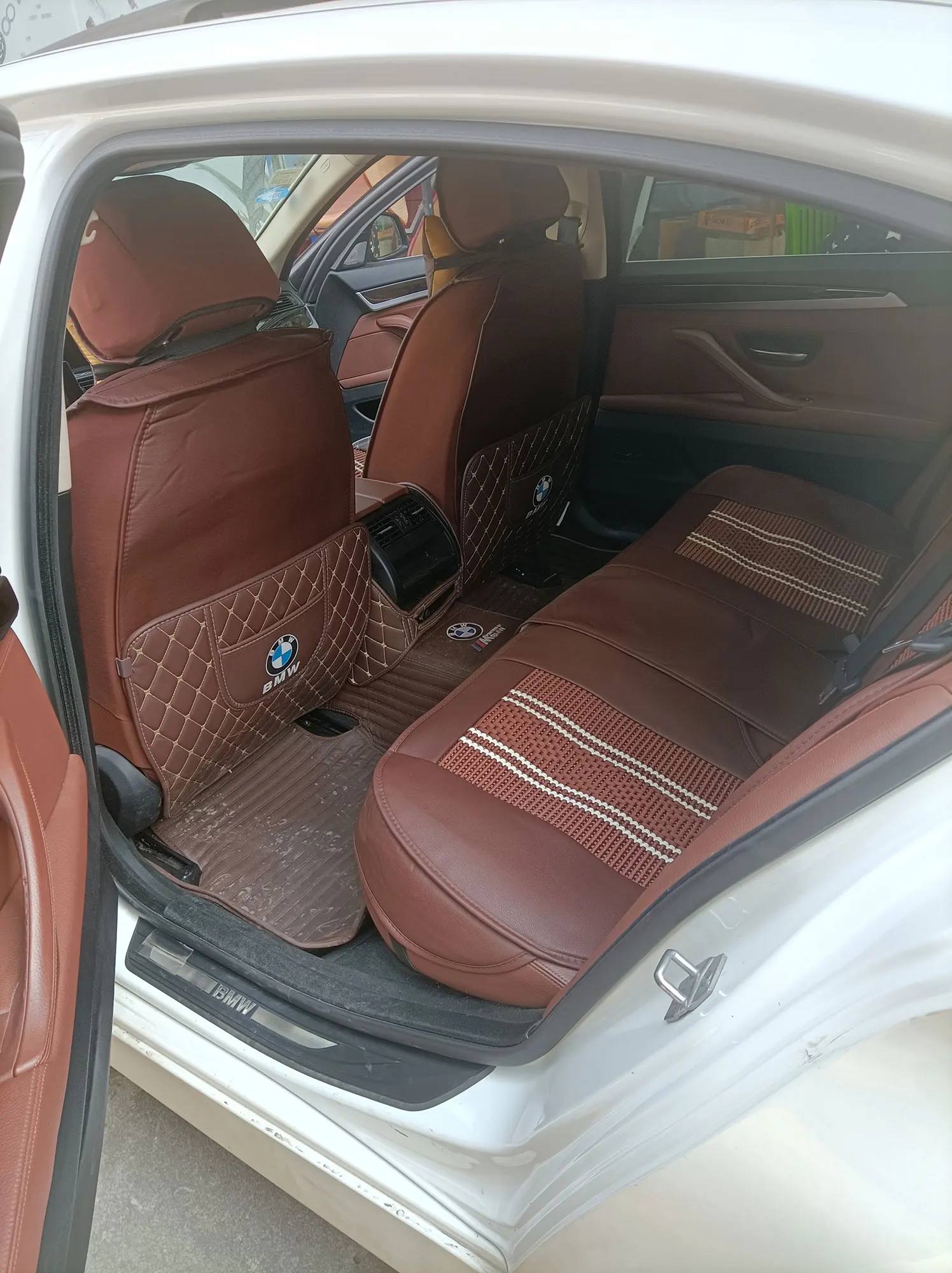 Автомобильная подушка для автомобиля