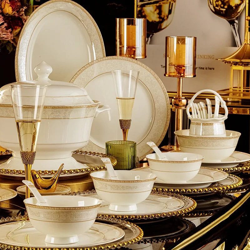 Christmas Ceramic Tableware 60 Sets Equipped With Rich Pot Fashion Xiaozi Series 10 People Dining Simple Bone China TablewareSet
