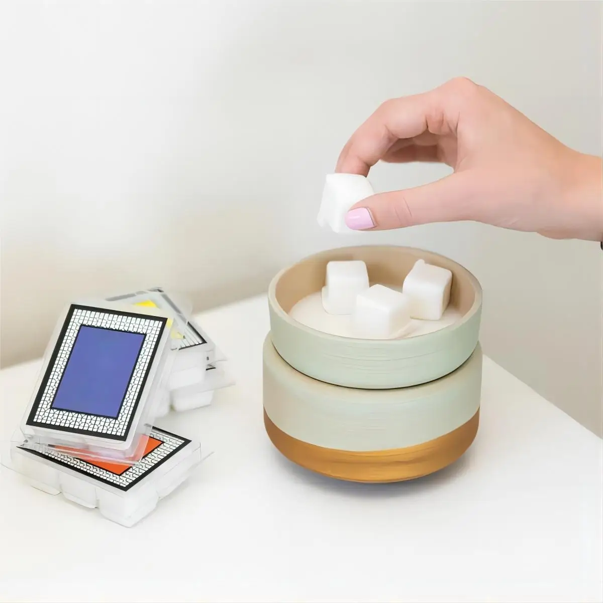 2-in-1 Candle and Fragrance Warmer for Warming Scented Candles or Wax Melts and Tarts with to Freshen Room