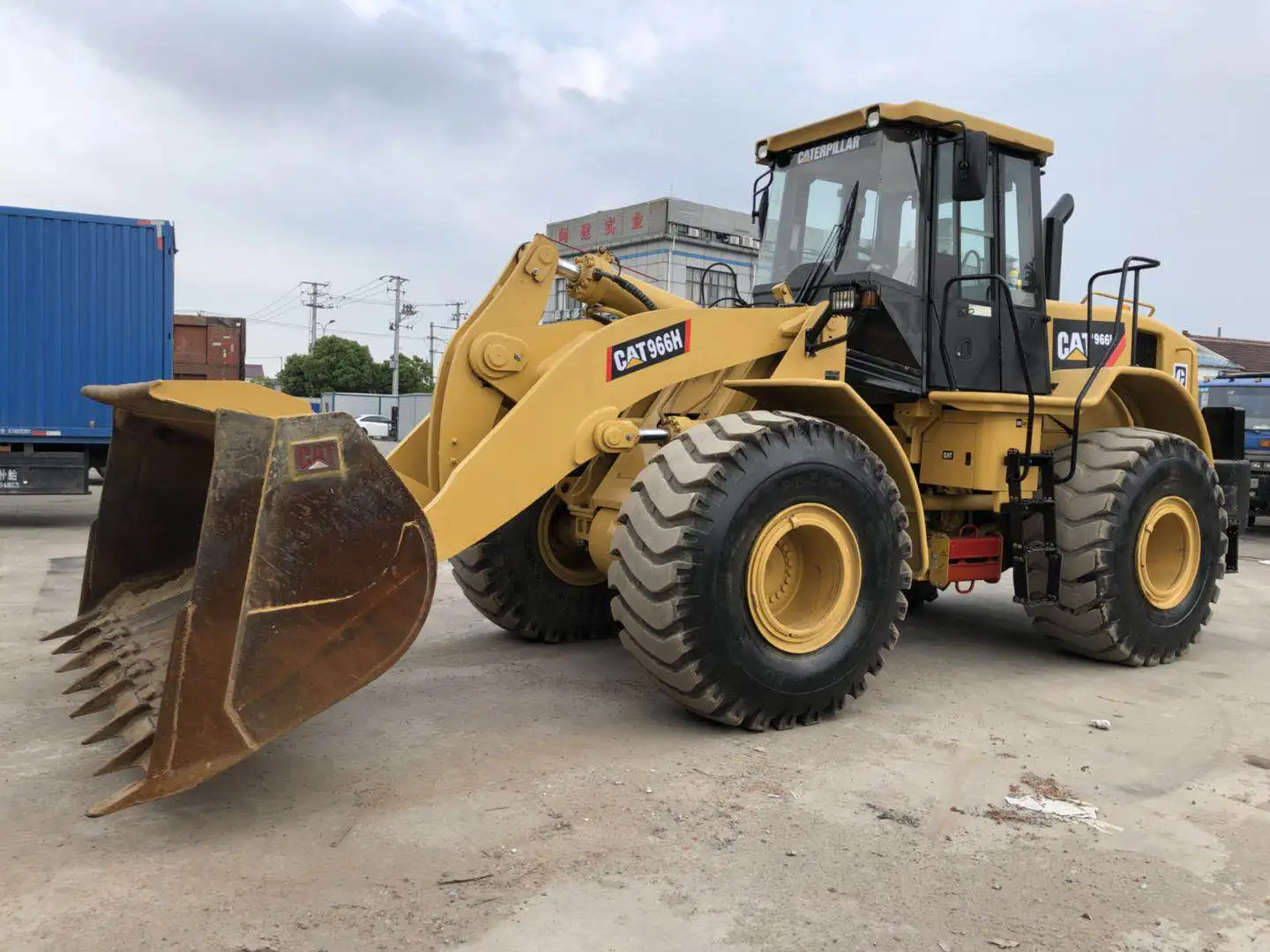  Б/у колесный погрузчик caterpillar 966h б/у cat на