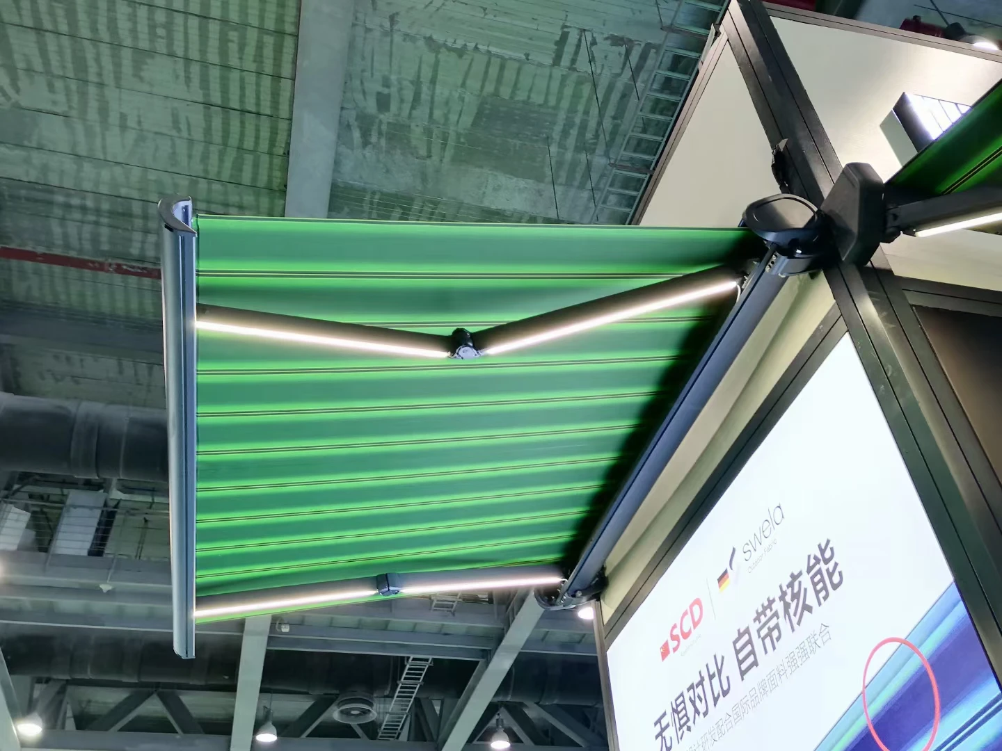 Outdoor Sunshade Remote and Manual Control Retractable Full Cassette Awning retractable awning Aluminum Patio Motorized awning