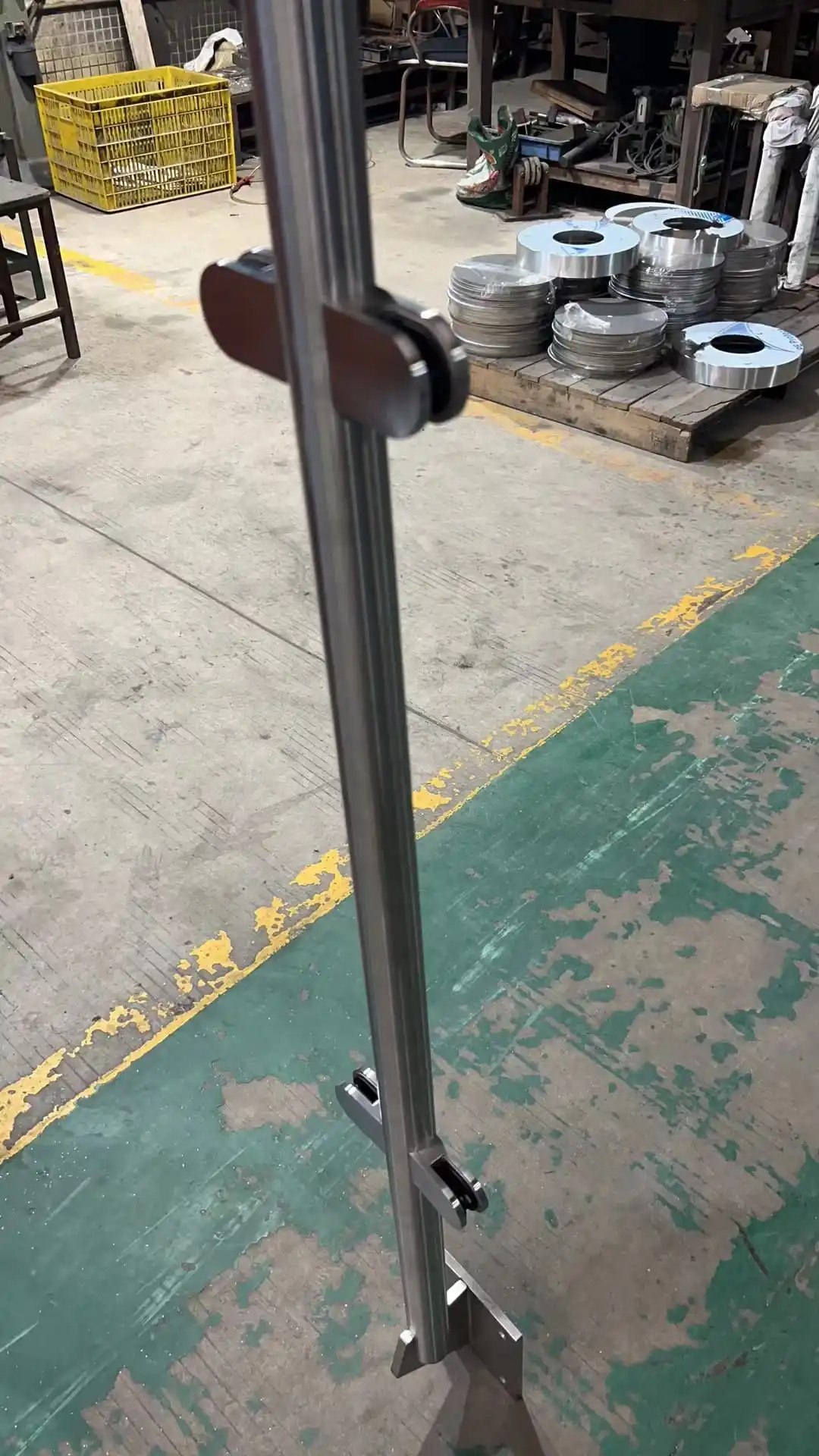 Stainless Steel 304 316 Modern Design Guard Railing Glass System Frameless Glass Balcony Railing Stairs Balustrade Handrail Post