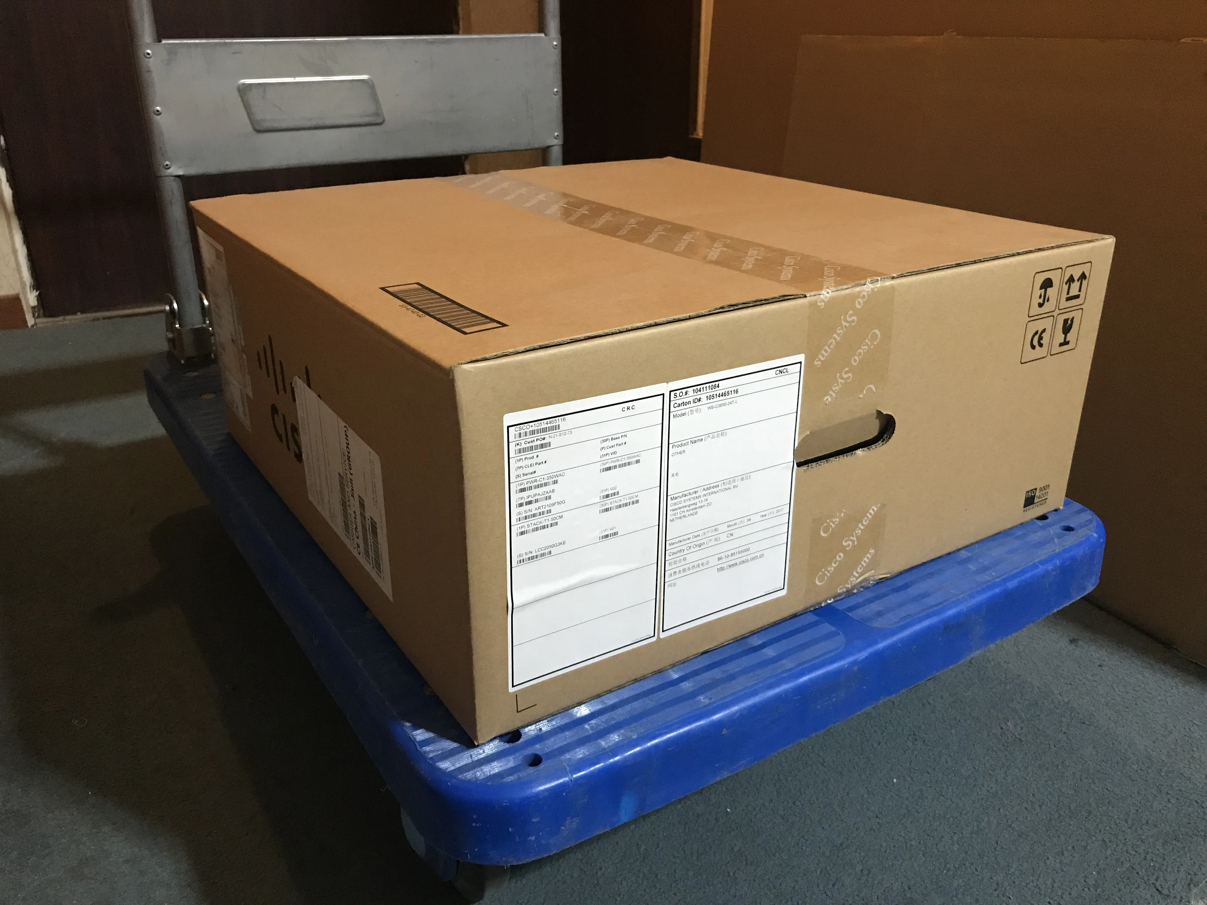 CIS Original new 2960-X 48 GigE PoE 370W 4 x 1G SFP LAN Base WS-C2960X-48LPS-L Switch