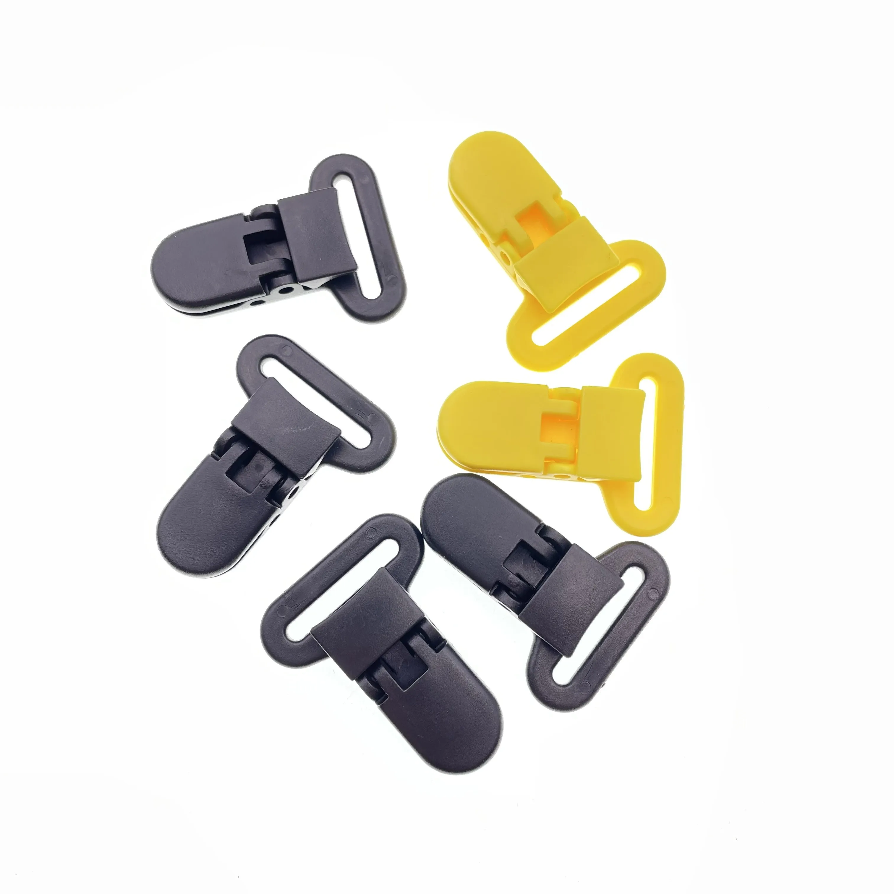 Plastic clips eco friendly Clothespin,multi-purpose anti-drop pacifier clip holder buckles Recycle manufacturers direct sales