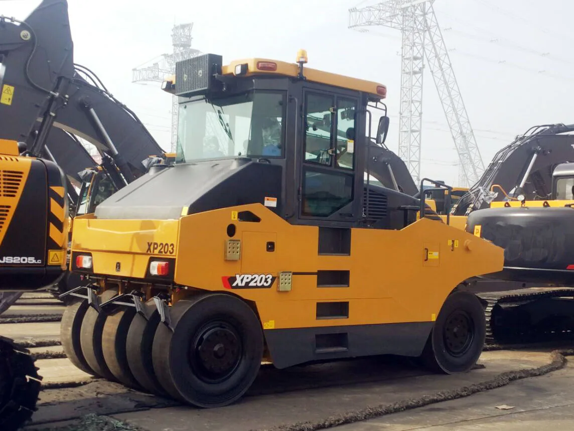 China Top Brand Pneumatic Tyre Wheels 20 ton XP203 Road Roller with High performance with Low Price for sale