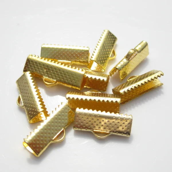 2022 Wholesale Jewelry Fittings Various sizes Gold color iron ribbon crimp tube ends clasps Beads In Gold